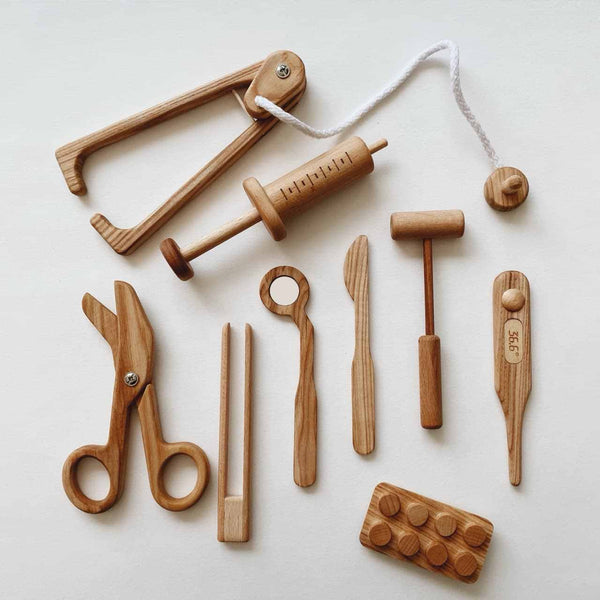 poltora stolyara wooden doctor set